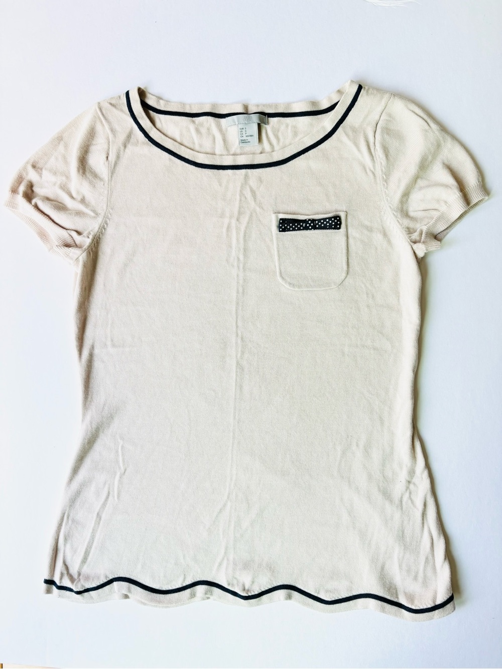 H&M Cream Short Sleeve Knit Top with Navy Trim